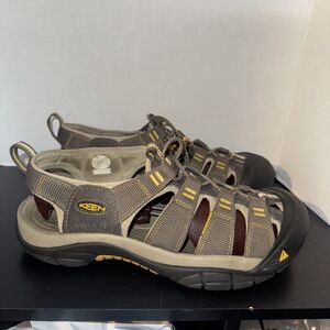 Keen Sz 10 Newport H2 Dark Brown Waterproof Hiking Sport Sandals men